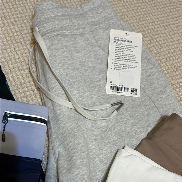 ALO & Lululemon 6 Piece Set Some NWT size 6/small - Picture 3 of 10